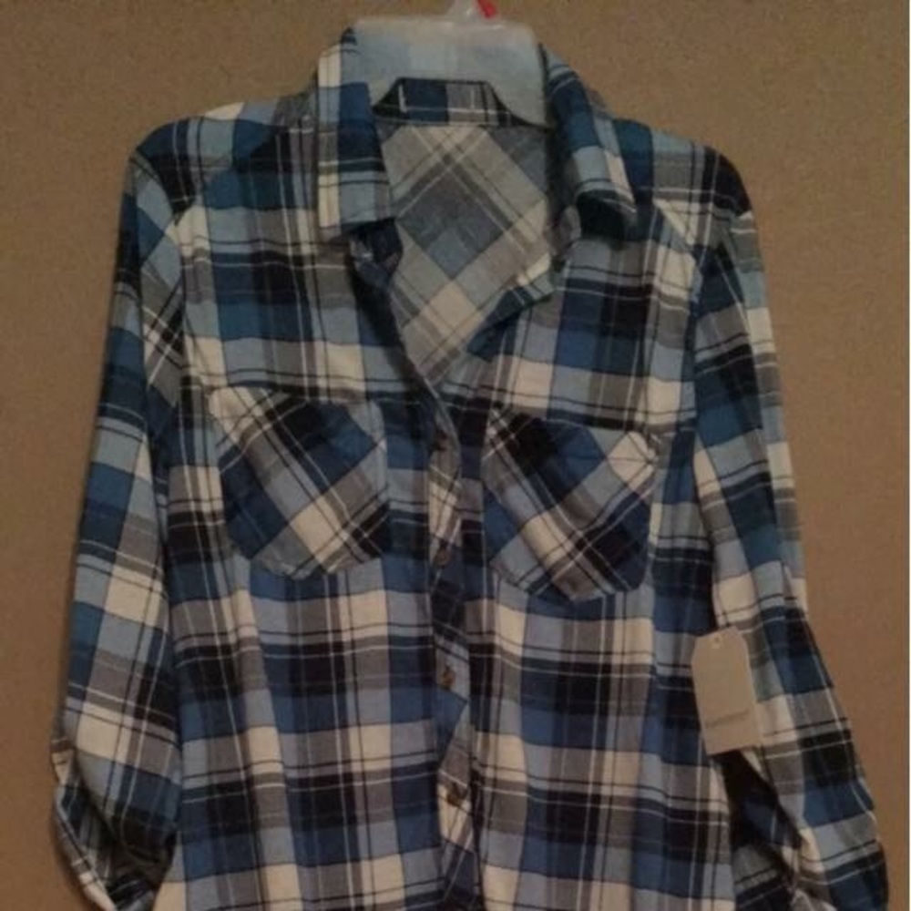 Mid sleeve teal and ivory button up shirt